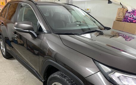 Toyota RAV4, 2020 год, 4 200 000 рублей, 4 фотография