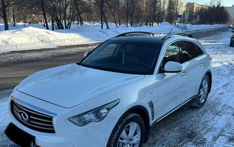 Infiniti FX II, 2012 год, 1 950 000 рублей, 2 фотография