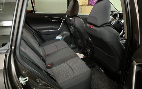 Toyota RAV4, 2020 год, 4 200 000 рублей, 9 фотография