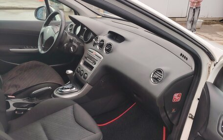 Peugeot 308 II, 2011 год, 590 000 рублей, 14 фотография