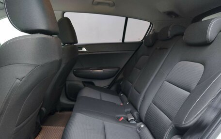 KIA Sportage IV рестайлинг, 2019 год, 2 449 000 рублей, 15 фотография