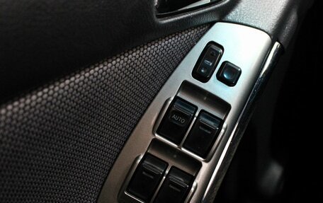 Toyota Matrix, 2004 год, 589 000 рублей, 14 фотография