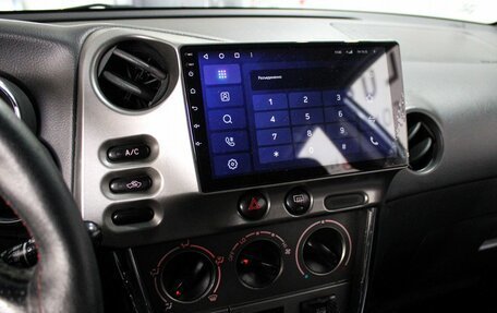 Toyota Matrix, 2004 год, 589 000 рублей, 10 фотография