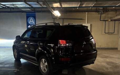 Mitsubishi Outlander III рестайлинг 3, 2007 год, 1 100 000 рублей, 8 фотография