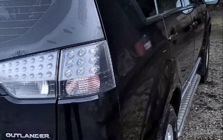 Mitsubishi Outlander III рестайлинг 3, 2007 год, 1 100 000 рублей, 13 фотография