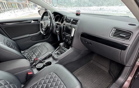 Volkswagen Jetta VI, 2018 год, 1 550 000 рублей, 10 фотография