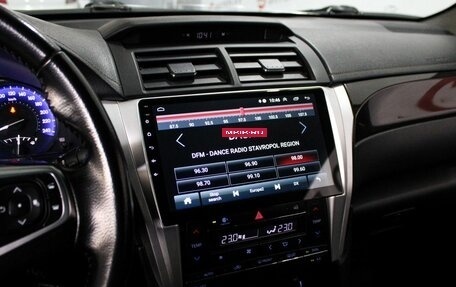 Toyota Camry, 2015 год, 2 299 000 рублей, 10 фотография