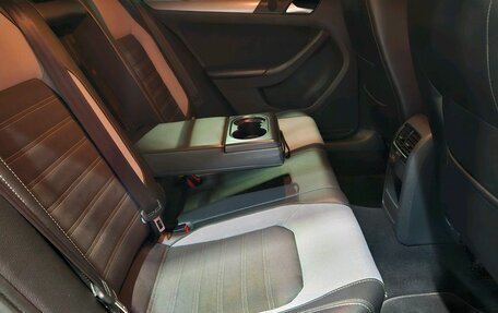 Volkswagen Jetta VI, 2013 год, 1 050 000 рублей, 14 фотография