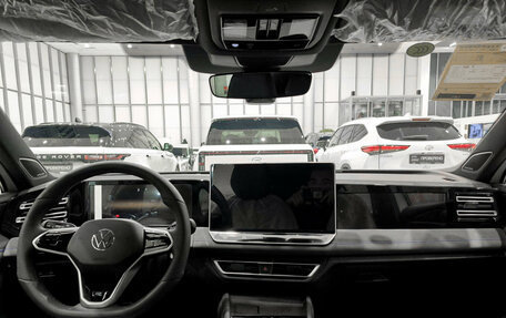 Volkswagen Tiguan, 2025 год, 5 199 000 рублей, 14 фотография