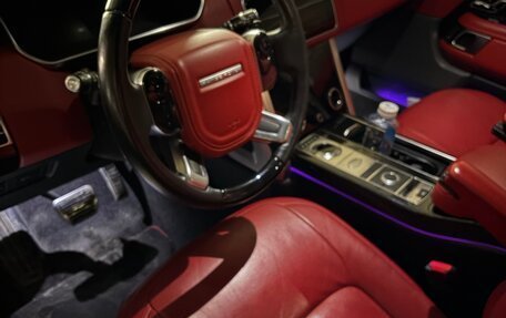 Land Rover Range Rover IV рестайлинг, 2019 год, 10 000 000 рублей, 8 фотография