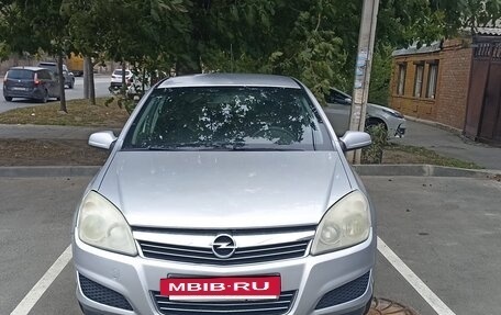 Opel Astra H, 2008 год, 550 000 рублей, 2 фотография