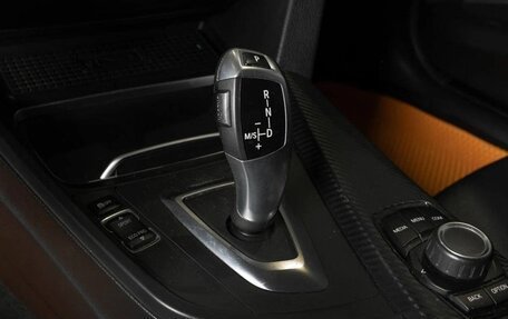 BMW 3 серия, 2018 год, 2 050 000 рублей, 16 фотография