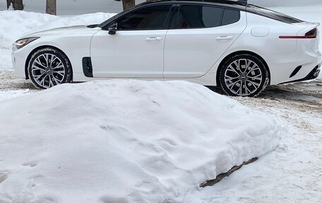 KIA Stinger I, 2019 год, 2 700 000 рублей, 1 фотография