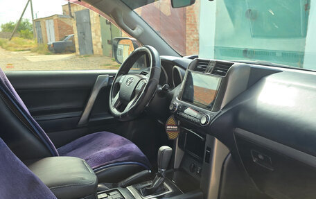 Toyota Land Cruiser Prado 150 рестайлинг 2, 2012 год, 2 900 000 рублей, 8 фотография