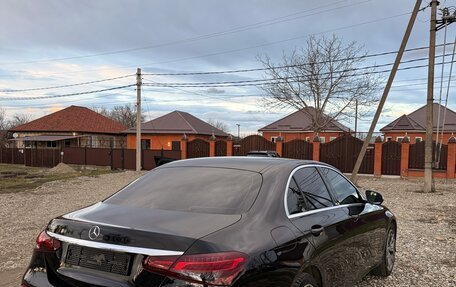 Mercedes-Benz E-Класс, 2021 год, 3 100 000 рублей, 3 фотография