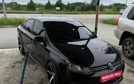 Volkswagen Polo VI (EU Market), 2012 год, 700 000 рублей, 6 фотография