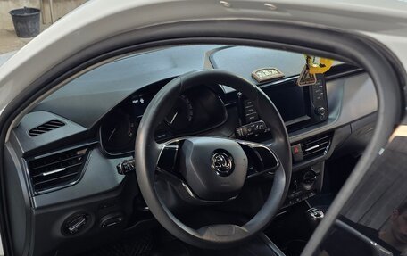 Skoda Rapid II, 2020 год, 1 349 000 рублей, 19 фотография