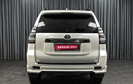 Toyota Land Cruiser Prado 150 рестайлинг 2, 2021 год, 6 640 000 рублей, 4 фотография