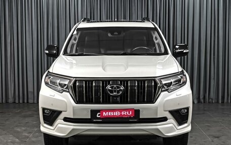 Toyota Land Cruiser Prado 150 рестайлинг 2, 2021 год, 6 640 000 рублей, 3 фотография