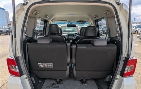 Honda Freed I, 2014 год, 1 300 000 рублей, 5 фотография