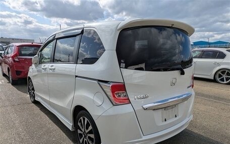 Honda Freed I, 2014 год, 1 300 000 рублей, 3 фотография