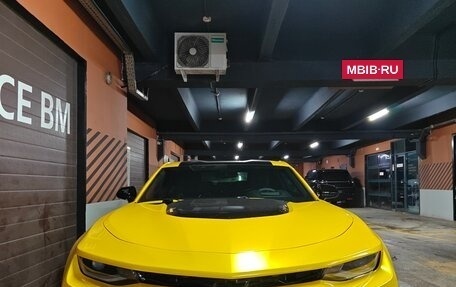 Chevrolet Camaro VI, 2017 год, 8 700 000 рублей, 2 фотография