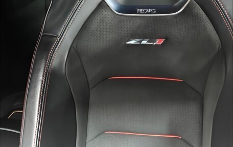 Chevrolet Camaro VI, 2017 год, 8 700 000 рублей, 13 фотография