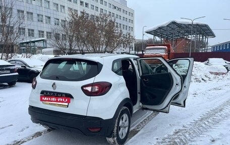 Renault Kaptur I рестайлинг, 2018 год, 969 000 рублей, 7 фотография