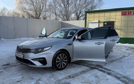 KIA Optima IV, 2019 год, 2 400 000 рублей, 2 фотография