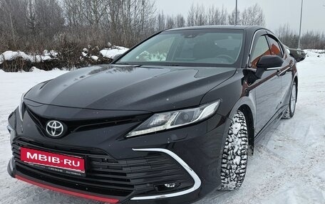 Toyota Camry, 2023 год, 3 999 999 рублей, 1 фотография