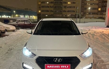 Hyundai Solaris II рестайлинг, 2018 год, 1 100 000 рублей, 1 фотография