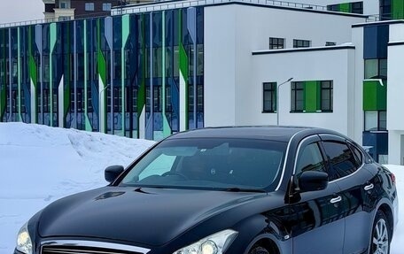 Nissan Fuga II, 2010 год, 800 000 рублей, 2 фотография