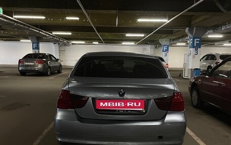 BMW 3 серия, 2009 год, 1 050 000 рублей, 16 фотография