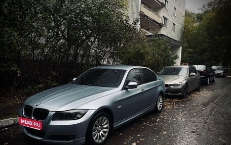 BMW 3 серия, 2009 год, 1 050 000 рублей, 13 фотография