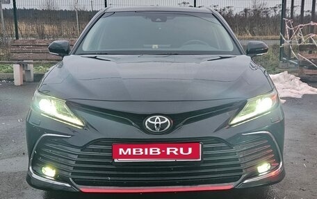 Toyota Camry, 2023 год, 3 999 999 рублей, 6 фотография