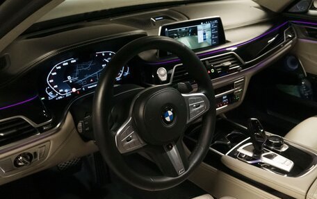 BMW 7 серия, 2019 год, 6 050 000 рублей, 13 фотография
