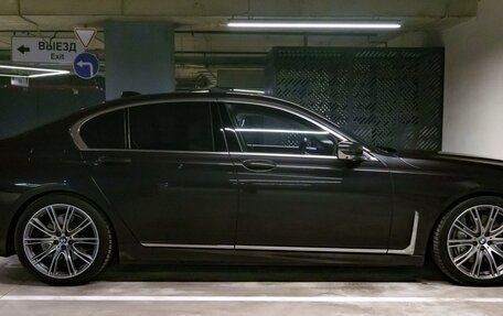 BMW 7 серия, 2019 год, 6 050 000 рублей, 11 фотография