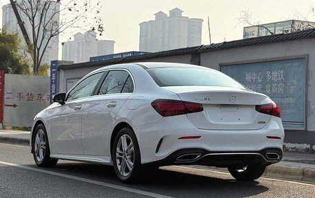 Mercedes-Benz A-Класс, 2022 год, 2 100 000 рублей, 5 фотография