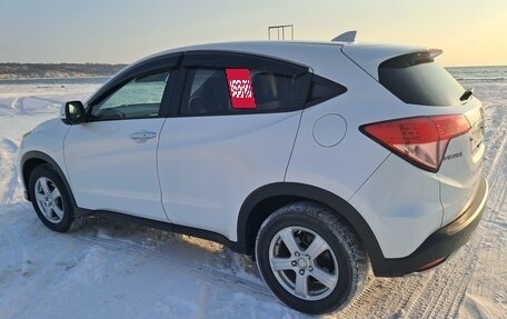 Honda Vezel, 2014 год, 1 400 000 рублей, 2 фотография
