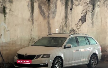 Skoda Octavia, 2017 год, 1 750 000 рублей, 2 фотография