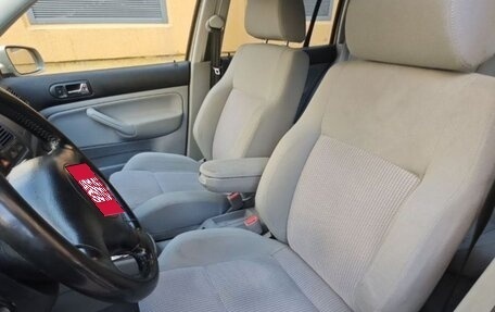 Volkswagen Golf IV, 2003 год, 450 000 рублей, 6 фотография