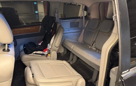 Chrysler Voyager IV, 2008 год, 2 550 000 рублей, 5 фотография