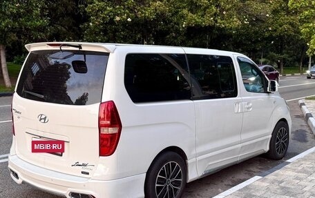 Hyundai Grand Starex Grand Starex I рестайлинг 2, 2013 год, 1 600 000 рублей, 5 фотография