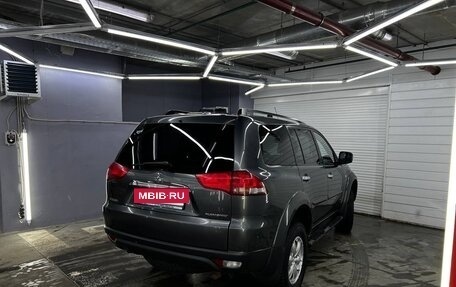 Mitsubishi Pajero Sport II рестайлинг, 2015 год, 2 200 000 рублей, 4 фотография