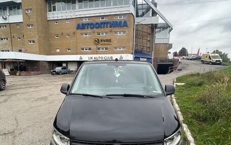 Volkswagen Caravelle T6 рестайлинг, 2017 год, 2 500 000 рублей, 5 фотография