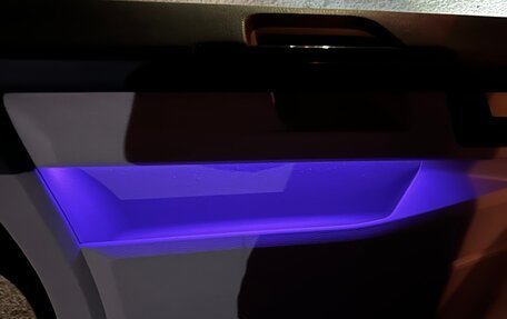 Volkswagen Caravelle T6 рестайлинг, 2017 год, 2 500 000 рублей, 14 фотография