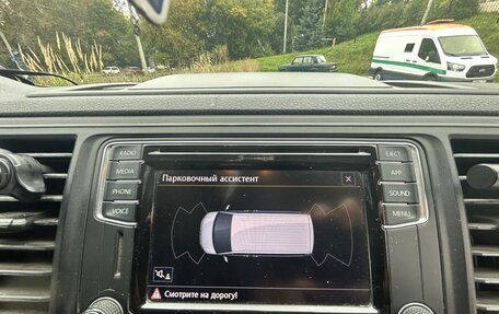 Volkswagen Caravelle T6 рестайлинг, 2017 год, 2 500 000 рублей, 7 фотография