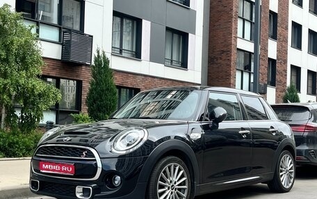 MINI Hatch, 2019 год, 2 950 000 рублей, 1 фотография