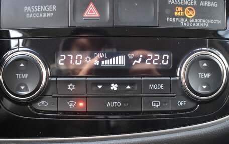 Mitsubishi Outlander III рестайлинг 3, 2016 год, 2 225 000 рублей, 16 фотография