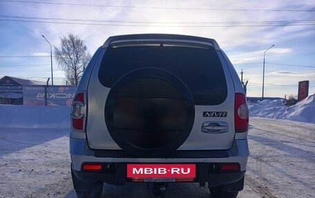 Chevrolet Niva I рестайлинг, 2011 год, 450 000 рублей, 4 фотография